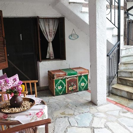 Guesthouse Xenios Zeus Stavroúpolis Exterior foto