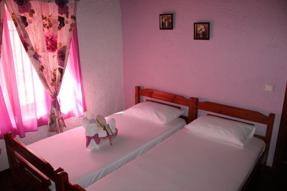 Guesthouse Xenios Zeus Stavroúpolis Exterior foto